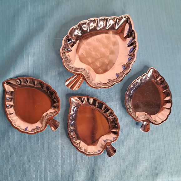 Vintage chrome leaf plate set - Picture 1 of 7